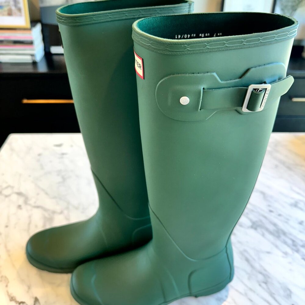 NWOT Hunter Original Tall Rain Boot - Size 9 - Hunter Green - Picture 5 of 9